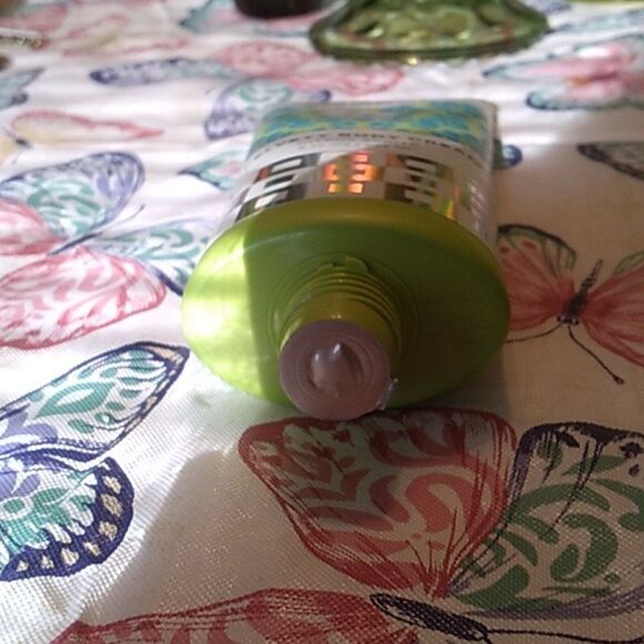 Refreshments Hand /Body Set - Picture 4 of 7